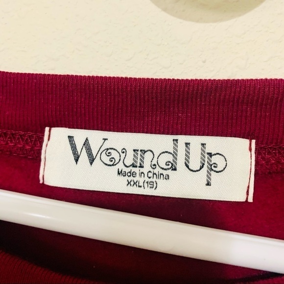 NWT WOUND UP NEVER FORGET burgundy SWEATSHIRT XXL - Picture 7 of 8